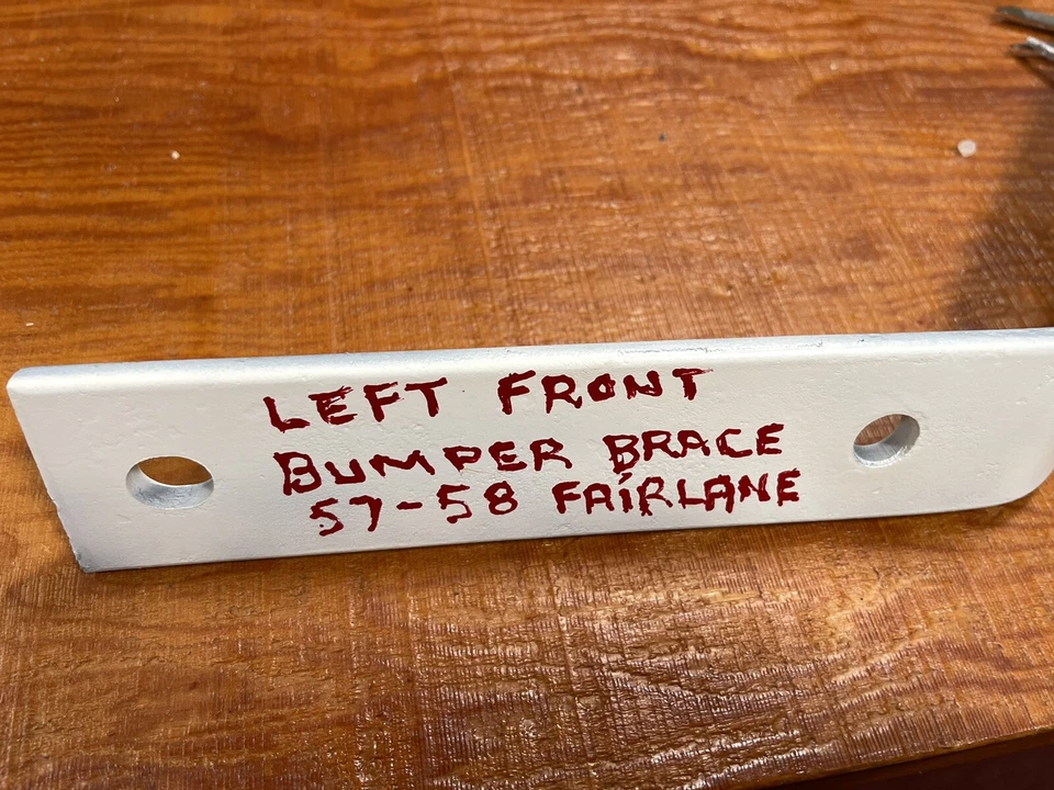 PARAGOLPES DELANTERO FORD FAIRLANE RANCHERO RANCH WAGON SOPORTES DE MONTAJE DE IMPACTO 1958 AR Foto 2 de 4