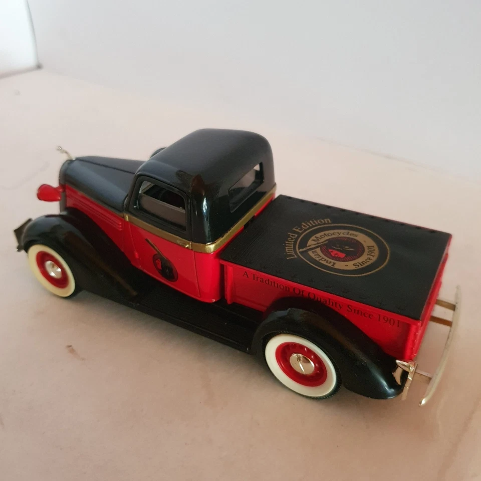 Dodge Pickup 1936 edición limitada banco de Indian Motorcycles escala 1:25 # 72018 Foto 2 de 4