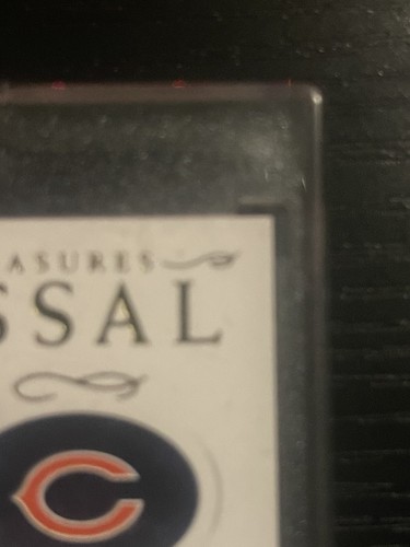 2016 National Treasures Game Used Colossal Jersey Bears Brian Urlacher 04/25 - Bild 4 von 7