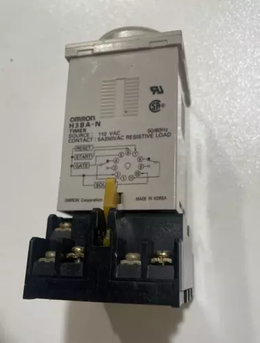 OMRON H3BA-N  30 SECS  TIMER RELAY PLUS BASE 1799M   110V VAC H3BA-N (B02)