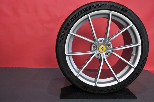 Original Ferrari 488 Pista Sommerräder Nürburgring Silber Michelin Cup 2 R RDKS - Bild 5 von 9