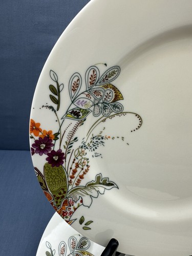 Prima Design FLORAL HENNA Marcela 10 1/2" DINNER PLATES Floral Sprays SET OF 4 - Picture 3 of 14