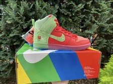Nike SB Dunk High Strawberry Cough