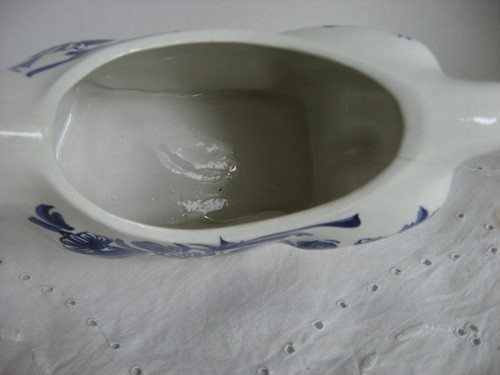 Cow Shape Cream Pitcher Blue and White 16 ounce Capacity made in Portugal - Picture 8 of 8