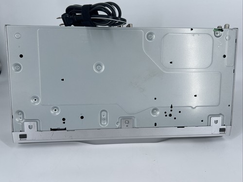 TOSHIBA SD-V393SU DVD/VCR Player TESTED and WORKS- No Remote Control, 2 Movies - Picture 11 of 16
