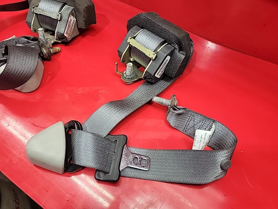 05 06 07 Juego de retractores de cinturón de seguridad trasero gris Ford Escape Mercury Mariner OEM Foto 3 de 4