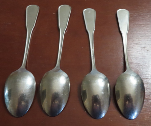 Oneida Pfaltzgraff Village Set of 4 Teaspoons Deluxe Stainless Flatware Lot H - Picture 4 of 6