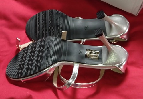 Damenschuhe sexy silberne High Heels / Sandaletten, Stilettos, Gr.38 neu + ovp - Bild 4 von 9