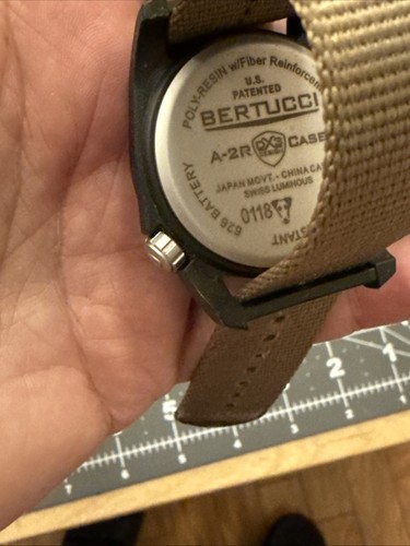 BERTUCCI A-2R Military Watch Olive Khaki 40mm New Battery Terrific Condition - Picture 6 of 10