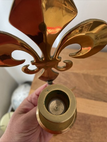 Vintage Pair Brass Fleur De Lys Wall Sconce / Interior Candelabra - Foto 6 di 8