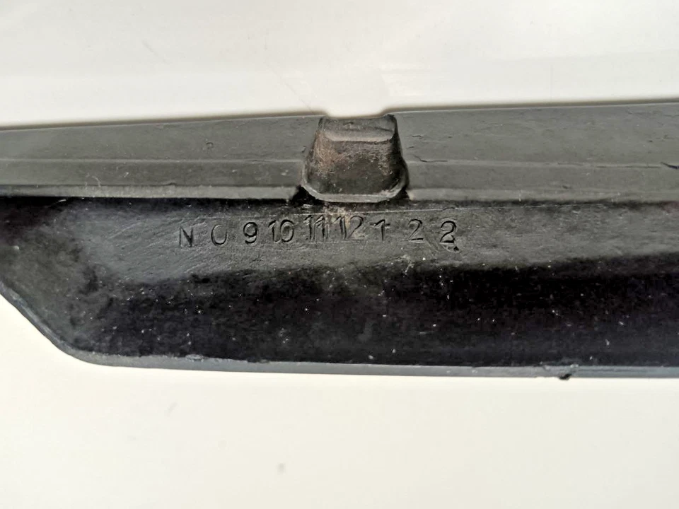 Biseles de faros/derechos Toyota Starlet KP 60 1980-82 Foto 4 de 4