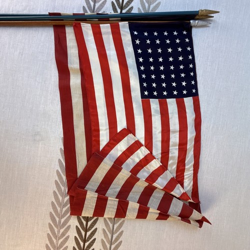3 VTG 48-Star USA Parade Flags 2 Cloth 28" x 17" One Silk, 14.5" x 24" on Sticks - Picture 24 of 24