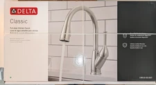 Delta Classic Handle Kitchen Faucet, 19810-SS-DST Pull Down Sprayer*NEW*