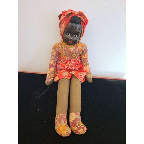 Muñeca antigua de tela con cara pintada - Imagen 2 de 4