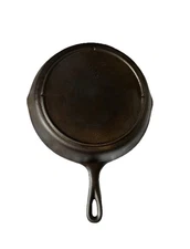 Lodge Cast Iron Skillet No. 8 SK, 3-Notch, Heat Ring, "D" Made in USA