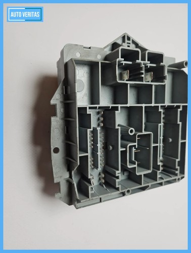 Original Alfa Romeo 147 fuse box 1.9 JTD 937 51742420 - Picture 7 of 9