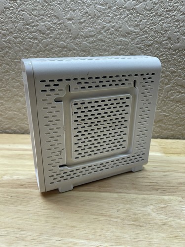 Arris SURFboard SB8200 Cable Modem DOCSIS 3.1 Dual Gigabit Ethernet No Adapter - Picture 3 of 5