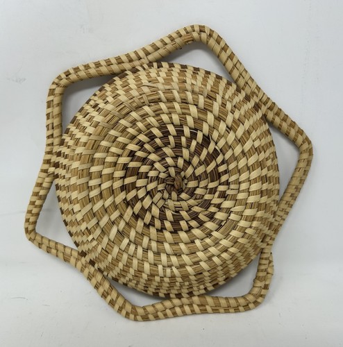 Sweet Grass Coiled 6 Point Star 8” Handwoven Basket - Picture 2 of 8