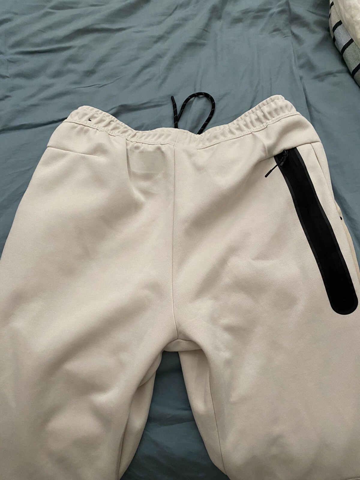 Nike Tech Fleece Pants - Picture 2 of 3