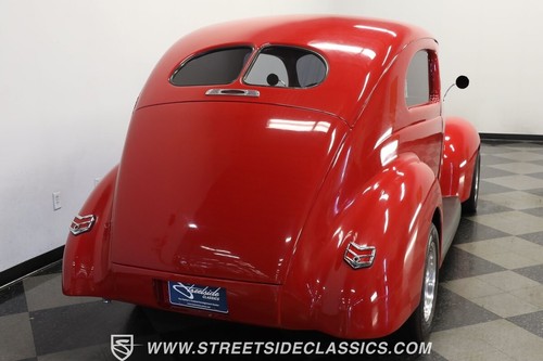 1940 Ford Tudor Streetrod - Picture 10 of 12