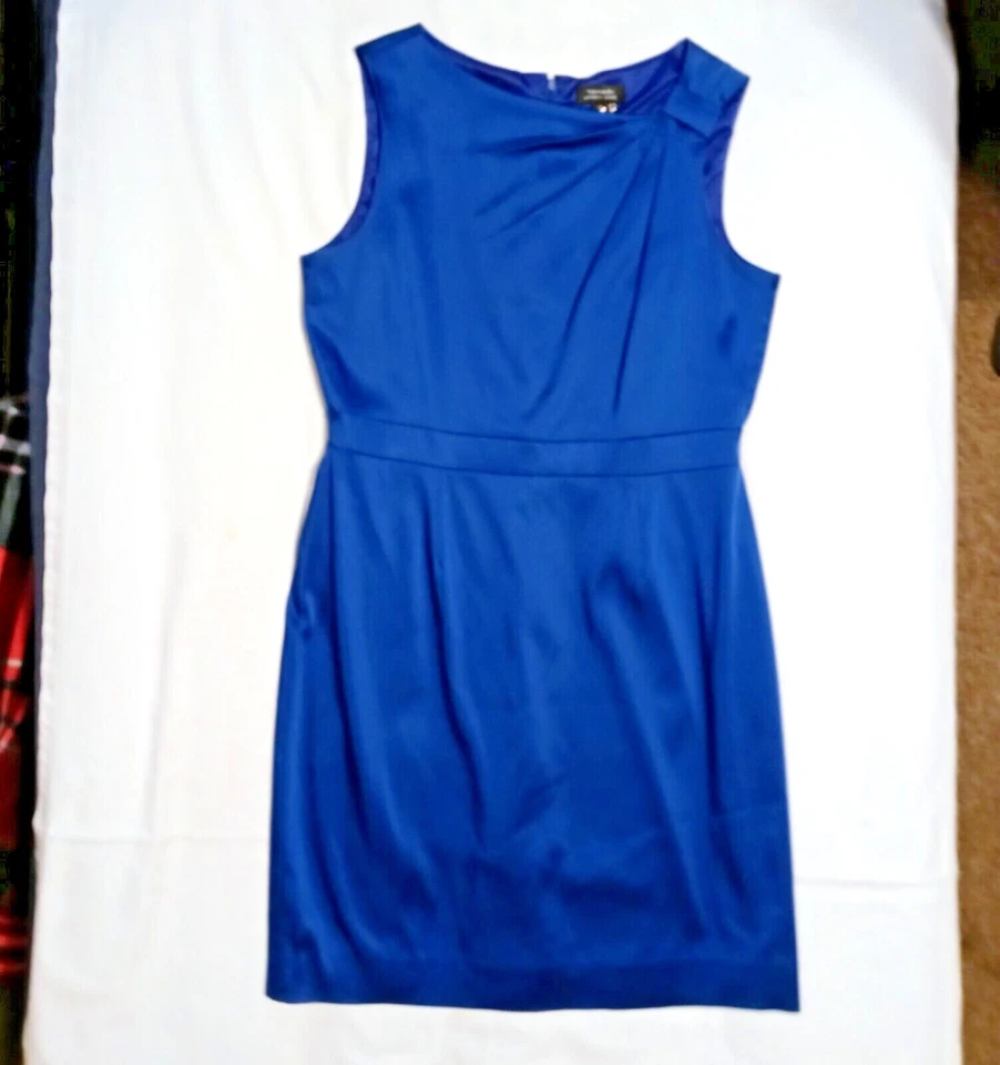 Tahari Royal Blue Cocktail/ Formal Sleeveless Dress, Size 14 - Image 2 of 4
