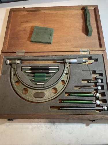 Mitutoyo No. 104-137 0" - 6" outside micrometer set w/ interchangeable anvils