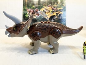 LEGO DINO 5885 TRICERATOPS TRAPPER COMPLETE W INSTRUCTIONS, DINOSAUR, NO BOX