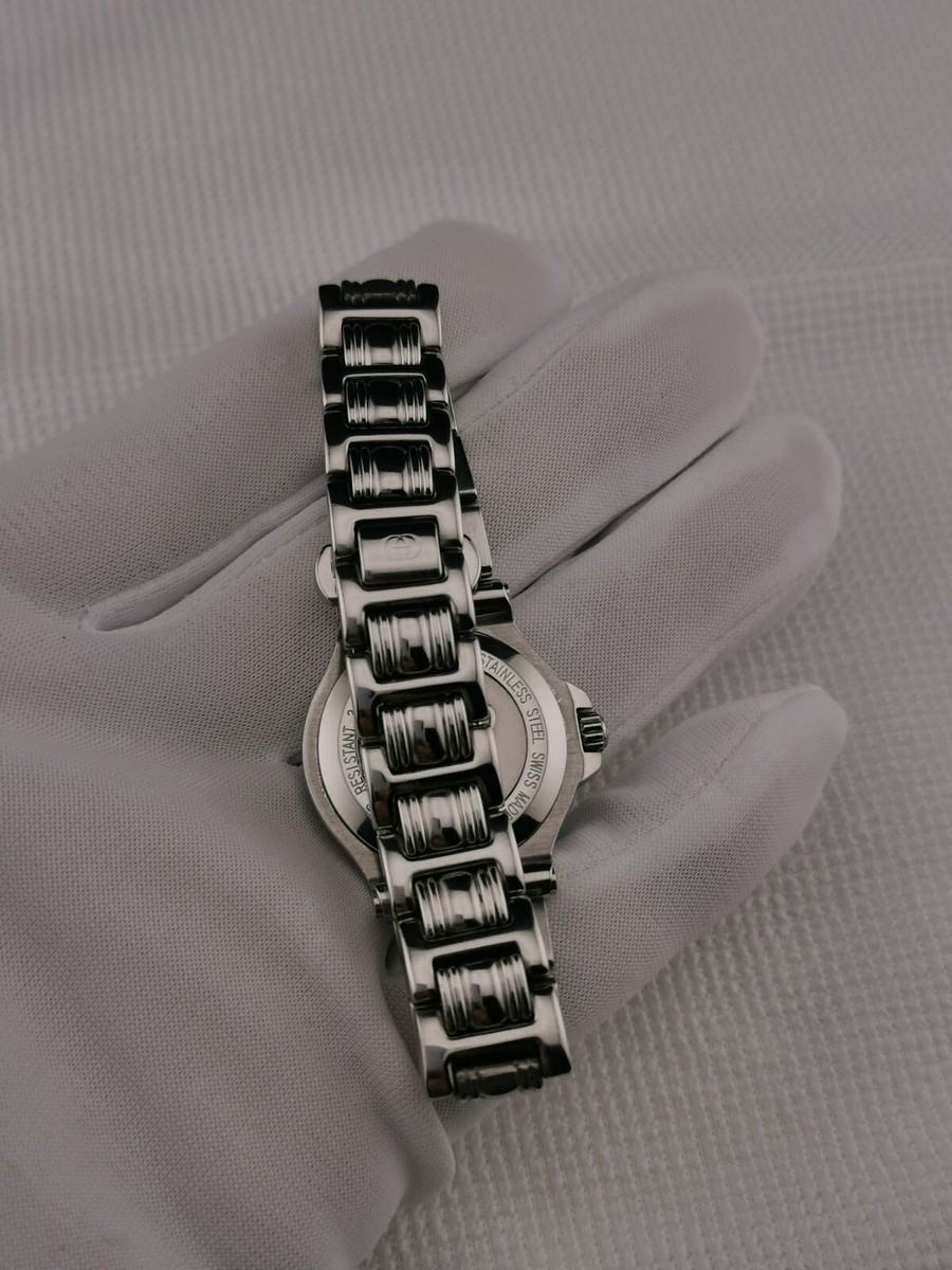 RARE GUCCI LADIES 9040L SWISS MADE WATCH Silver Dial All Stainless
