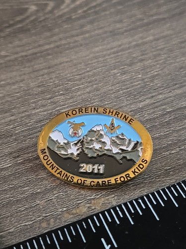 Shriner Lapel Pin Korein Mountains Of Care Shrine 2011 S2 - Picture 2 of 3