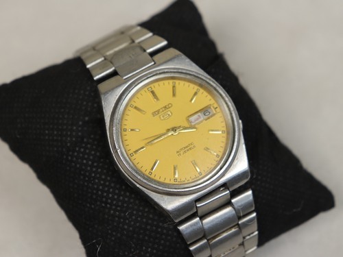 Vintage Rare Seiko 5 Automatic 7009-3131 Watch, Day/Date, Yellow Dial, 17J, MInt - Picture 11 of 24