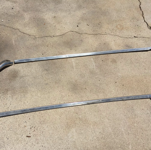 Toyota Celica 71 72 73 74 75 76 77 TA22 RA21 side trim chrome door coupe - Picture 3 of 4