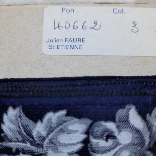 Passamaneria Nastro Rose Bianche e Blu - H.4,5 cm -Julien Faure - Foto 5 di 5