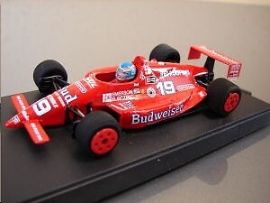 Formule Indy '90 miniature Onyx 064 Lola d'exception pour collectionneur