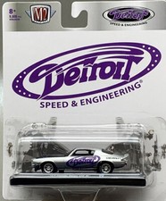 Chevrolet Camaro Z28 RS DETROIT im Maßstab 1:64 Limitiert auf 9.600 Stück M2 NEU