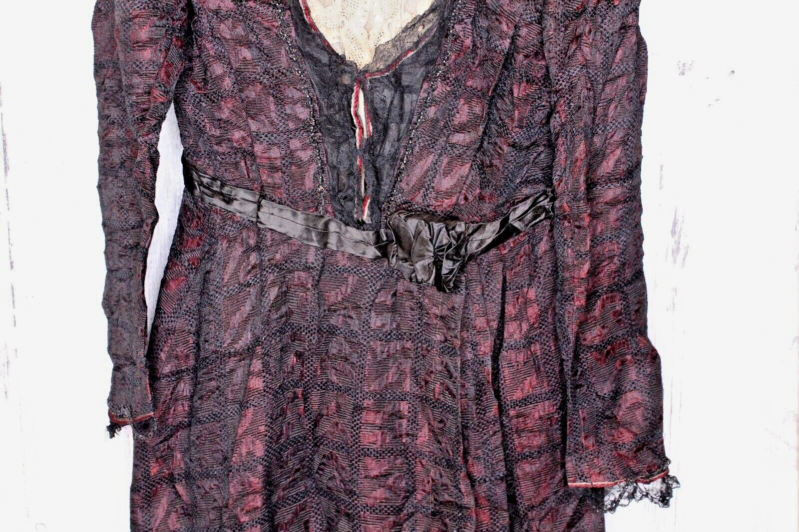 Picture 3 of 12