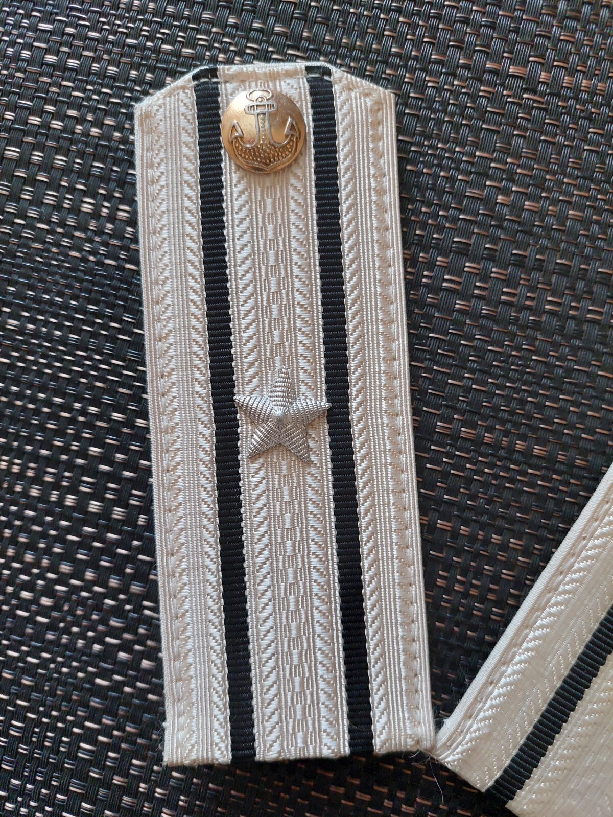 Picture 2 of 24