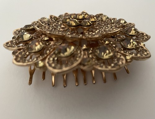 Gold Gemstone Flower Hair Comb Clip - Picture 4 of 9