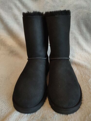 UGG Short Bailey Bow Black Boots. UK Size 10.5. ****BNIB**** - Picture 5 of 12