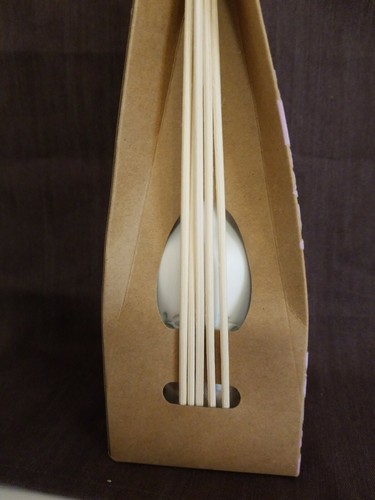 COPENHAGEN Candle Co.Reed Room Diffuser, Embossed Ceramic Sandalwood Gift, New - Picture 7 of 12