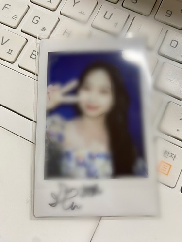 nmixx  midsummer era autographed signed haewon polaroid withmuu fan sign event