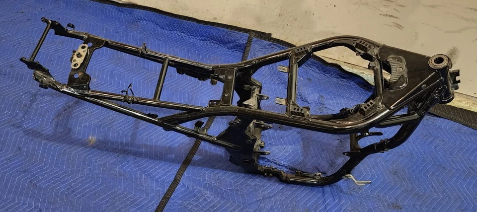 Suzuki Katana GSX 650 GSX650F 2008 cuadro chasis recto STPSS sin título,  Foto 3 de 4