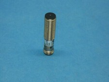 Allen Bradley 872C-DH3NP12-D4 /C Proximity Sensor M12 Short PNP NO 10-30VDC QD 