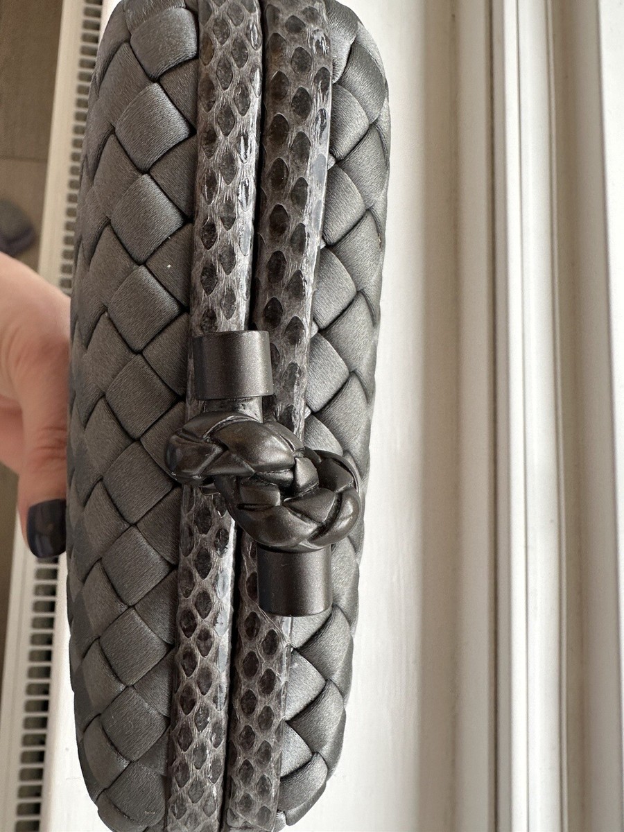 Bottega veneta top clutch used