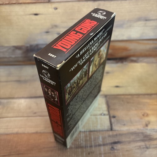 Young Guns VHS VCR Video Tape Used Charlie Sheen - Picture 3 of 4