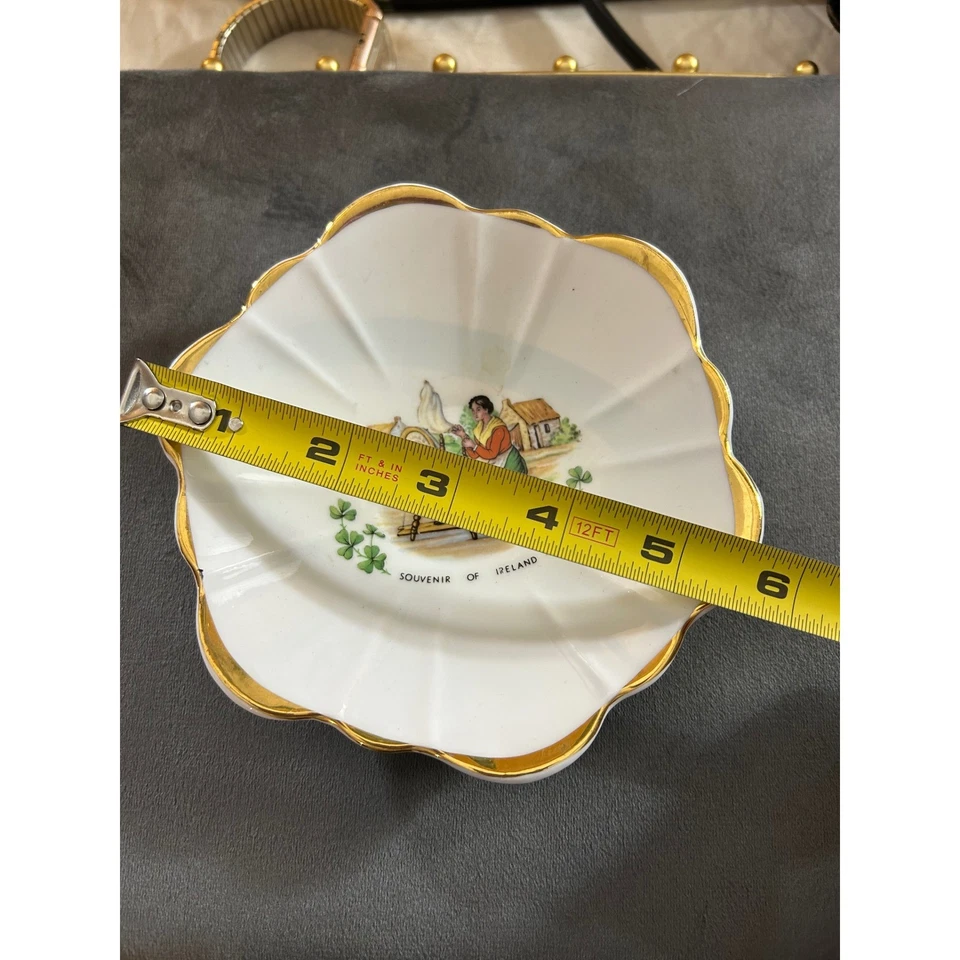 Plato de baratija de recuerdo Royal Tara Ireland. Foto 3 de 3