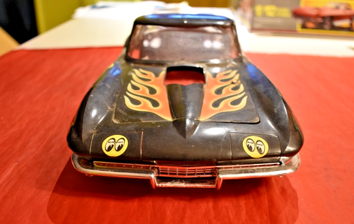Monogram 1967 Corvette Body Parts 1/12 - Picture 2 of 5