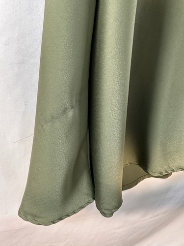 ASTR the Label Gaia Kleid salbeigrün Large neu mit Etikett $ 94 - Bild 6 von 6