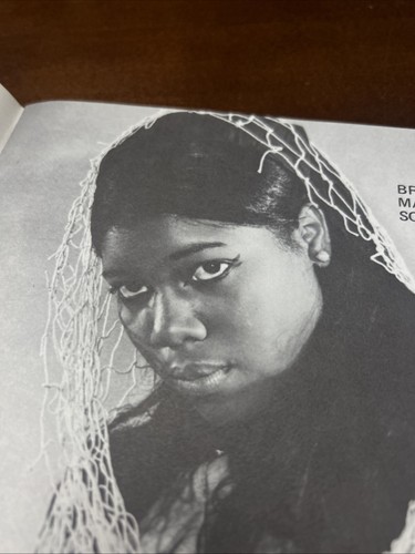 Assorted Chocolates Number Four Magazine 1975 Beautiful Black Women - Picture 9 of 13