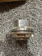 Calbrite S61500lt00 Hub,Threaded,1-1/2In 316SS
