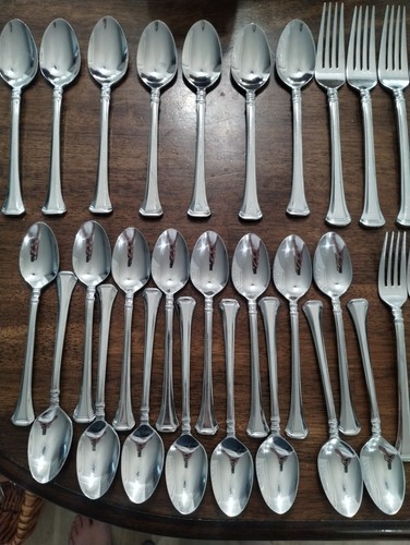 47 Teile Oneida Apollonia Edelstahl Besteck Lot Set Löffel Gabeln Messer - Bild 2 von 6